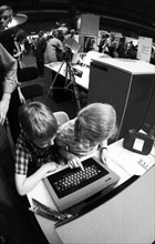 The third Interschool in Dortmund's Westfalenhalle from 8. 5. 1971 -15. 1971 interested astonished teachers and pupils by the new technology