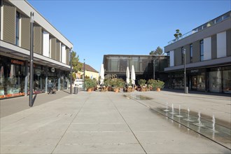 Niddaplatz with water features in Bad Vilbel