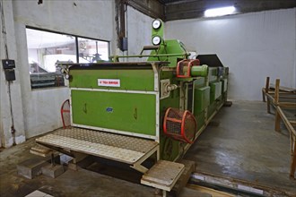 70 year old but still working machine for drying the cut tea of the Seyte Tea Company