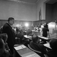 Session of the North Rhine-Westphalian Parliament in 1965 in Duesseldorf. Dr Dieter Posser at the lectern