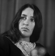 The presence and performance of US singer Joan Baez