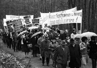 A march by Nazi opponents in the Rombergpark in Dortmund on 31 March 1972 was dedicated to honouring Nazi victims and the then-current policy of keeping Germany