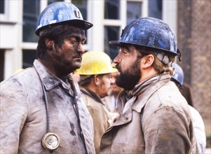 Here in Recklinghausen 10. 8. Herten 12. Gelsenkirchen 24. and Luenen 24. 10. of the year 1987 were unsuccessful. Sometimes the faces of the miners speak for themselves. Ruhr area. The Dwemonstzration...