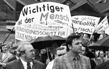 The traditional May Day demonstration of the German Trade Union Confederation