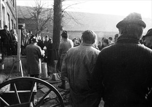 The auction of a farm on 2. 3. 1972 in the Muensterland in Ascheberg with all inventory and livestock