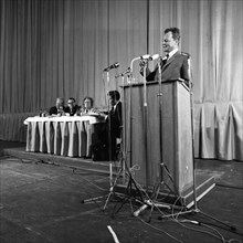 The SPD party conference of 1-5-6. 1966 in the Dortmund Westfalenhalle. Willy Brandt at the lectern