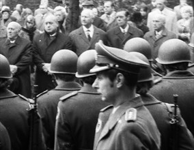 A meeting of the traditional associations of the Waffen- SS to honour their dead of the 6th SS Division North on 14. 11. 1971 in Hunrueck was accompanied by the Bundeswehr with officers and a squad of...