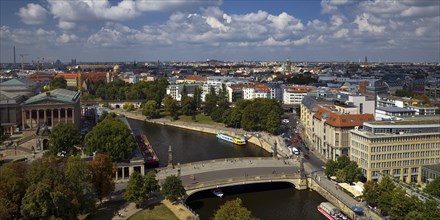 City panorama with the Friedrichsbruecke over the Spree and the Alte Nationalgalerie