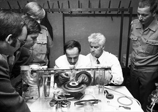 A delegation of scientists from the USSR visited Germany to exhibit space technology and moon dust in the Westfalenhalle in Dortmund on 03. 06. 1973. Police took care of the guests and the moon dust