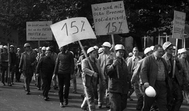The expansion of the spontaneous strikes in September 1969 extended to the Ruhr area. The photo shows the strike action in the Ruhr area