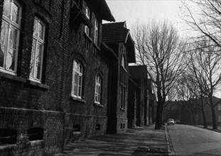 Despite the rather dilapidated condition of the colliery housing estate - here on 26 February 1973 in Bottrop - the RAG company was planning rent increases for its tenants