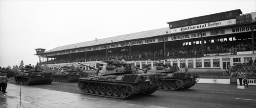 Parade of the Bundeswehr on the 20th anniversary of the founding of NATO in April 1969 at Dortmund Airport