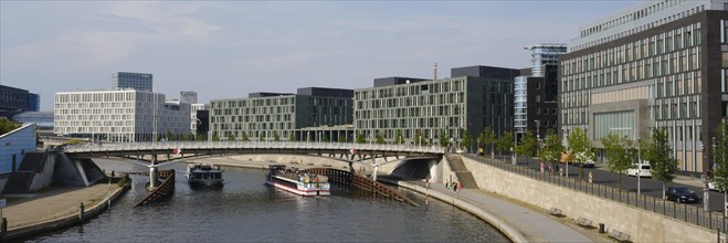 Excursion boats on the Spree