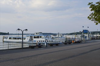 Ships at the Wannsee pier