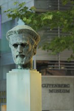 Sculpture of Johannes Gutenberg at the Gutenberg Museum