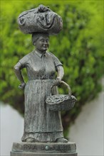Sculpture Fraa Bohnebeitel