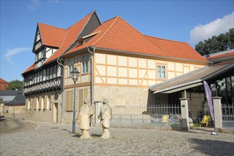 Gleimhaus and sculpture