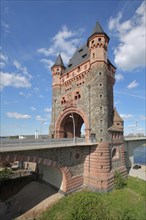 Historic Nibelungen Tower