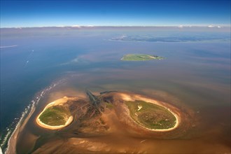 Aerial view of the island Scharhoern and Nigehoern behind Neuwerk and Cuxhaven. View from the German Bight into the Elbe estuary from the west