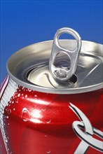 Leverage Opening Soda Can