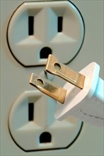 Polarized Plug & Wall Socket
