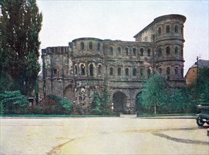 The Porta Nigra in Trier in 1910