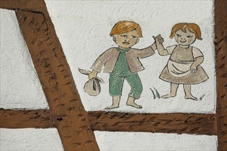 Fairytale figures Hansel and Gretel on the half-timbered house in Michelstadt