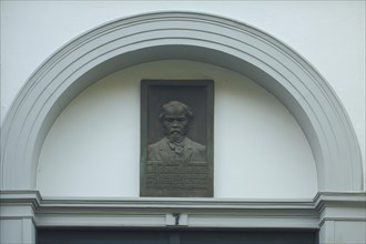 Monument to painter and writer Kaspar Koegler 1838-1923