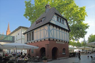 Half-timbered house with baker's fountain