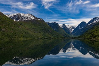 Reflection at Yri Neset