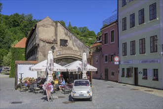 Local with Fiat 500