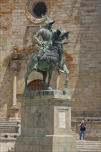 Monument with equestrian figure at Estatua ecuestre de Francisco Pizarro