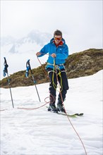 Exercise in crevasse rescue for ski tours