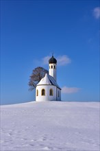 Chapel in winter in the district of Fuerstenfeldbruck