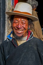 Friendly pilgrim in the Tashilhunpo monastery