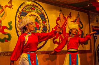 Tibetan dancers