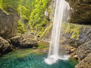 Berglistueber waterfall