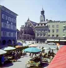 Gruener Markt at Ludwigsplatz