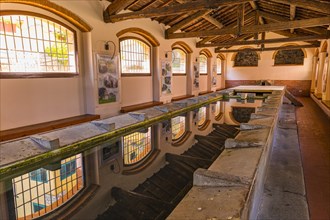 Former washhouse below Rio nell Elba