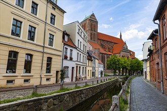 Hanseatic houses before the Church of St. Nicholas