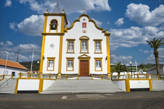 Church in Doze Ribeiras
