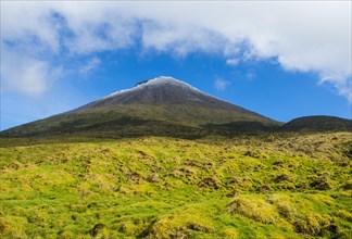 Ponta do Pico highest mountain of Portugal