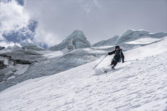 Ski tourers on the descent at Alpeiner Ferner