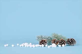 Winter decoration composition with snowballs