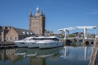 Motor yachts in front of the Zuidhavenpoort at the Oude Haven