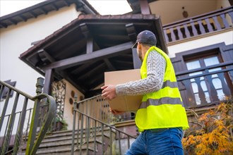 Package delivery worker of an online store