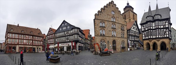 Panoramic photo of the market square with half-timbered houses