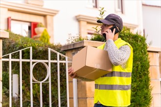 Package delivery carrier from an online store