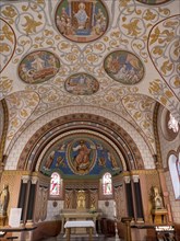 Interior Neo-Romanesque-Byzantine St. Leo Chapel