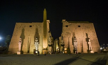 Pylon with figures of Ramses II and obelisk